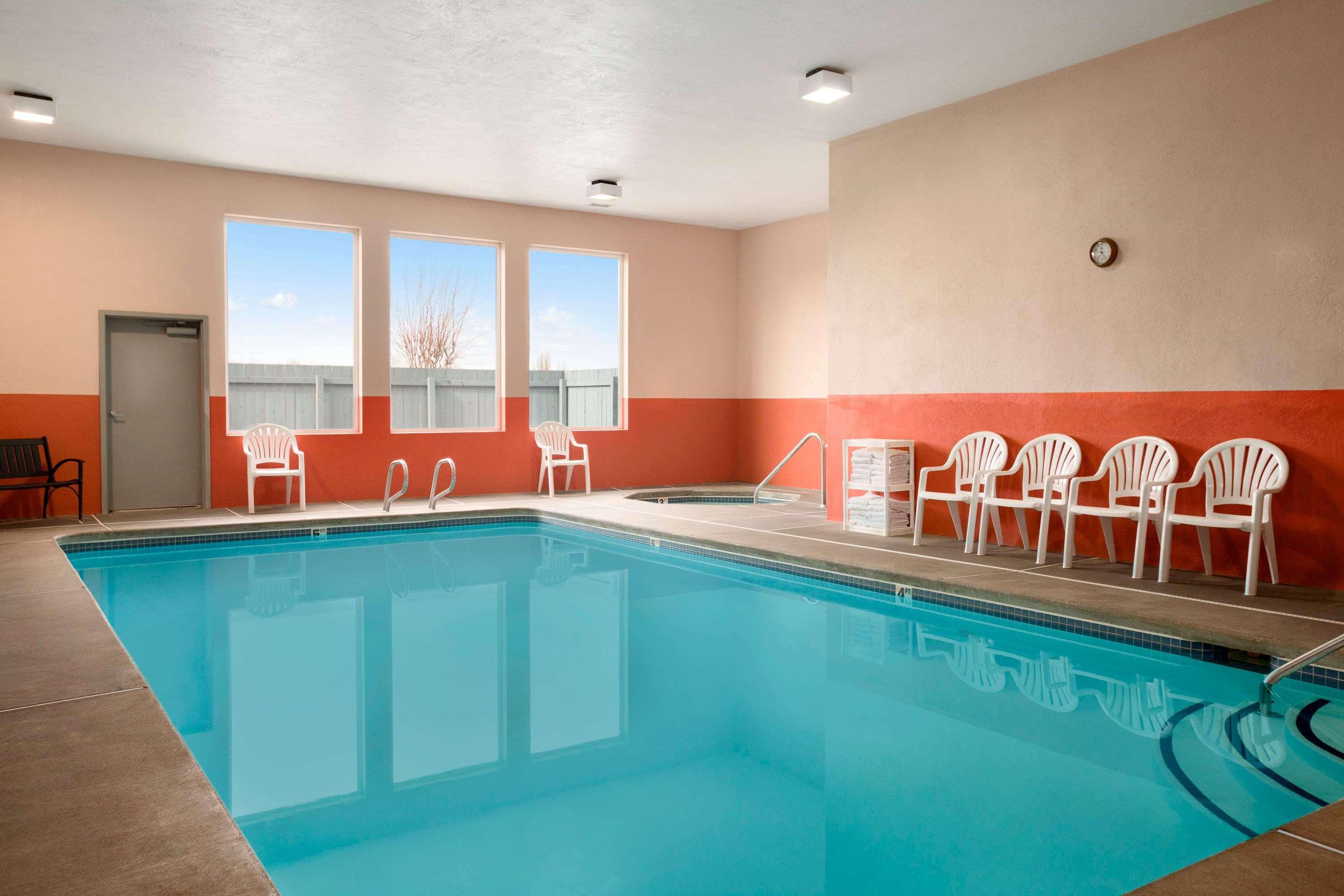 Super 8 By Wyndham Bellingham Airport/Ferndale Hotel Buitenkant foto