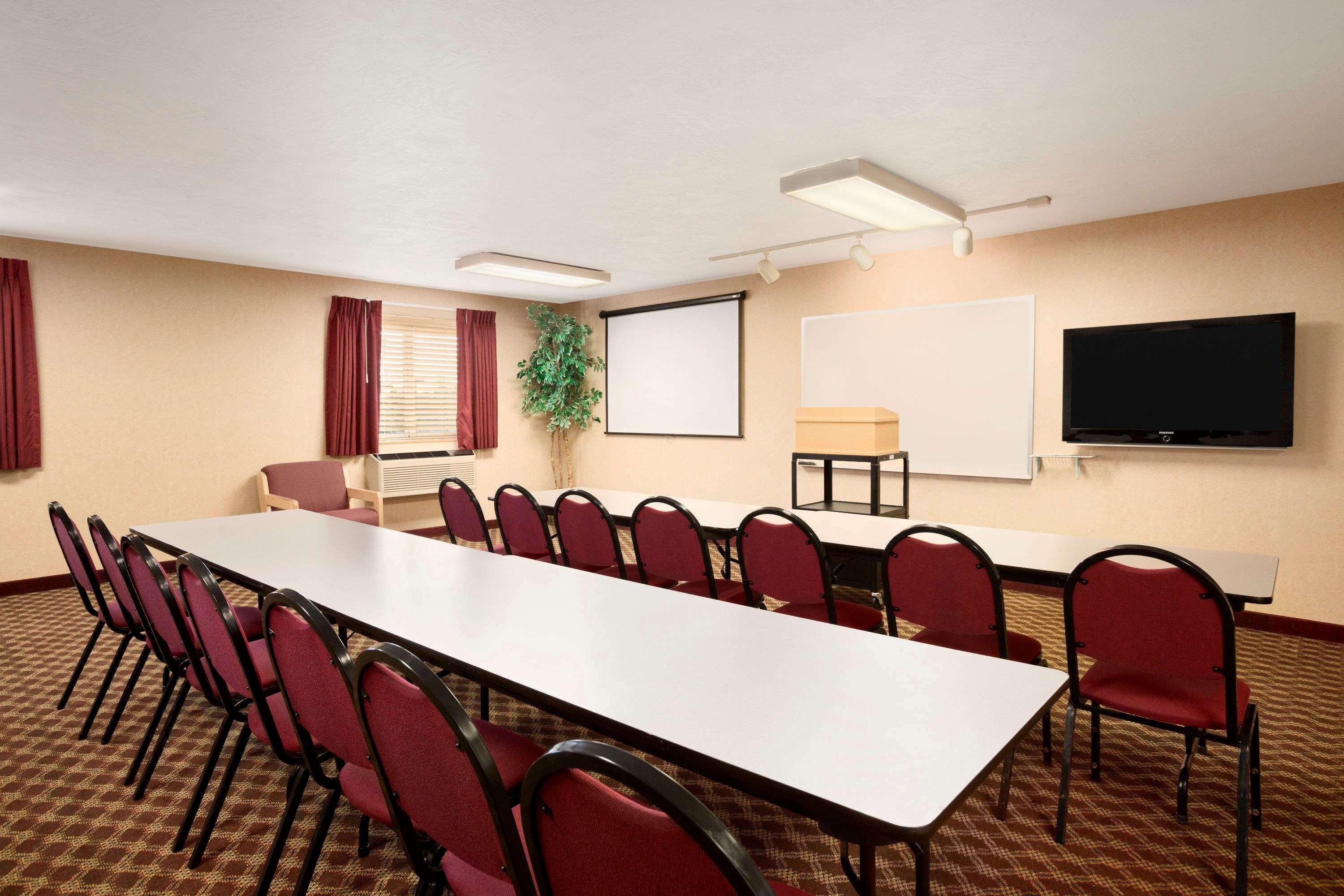 Super 8 By Wyndham Bellingham Airport/Ferndale Hotel Buitenkant foto