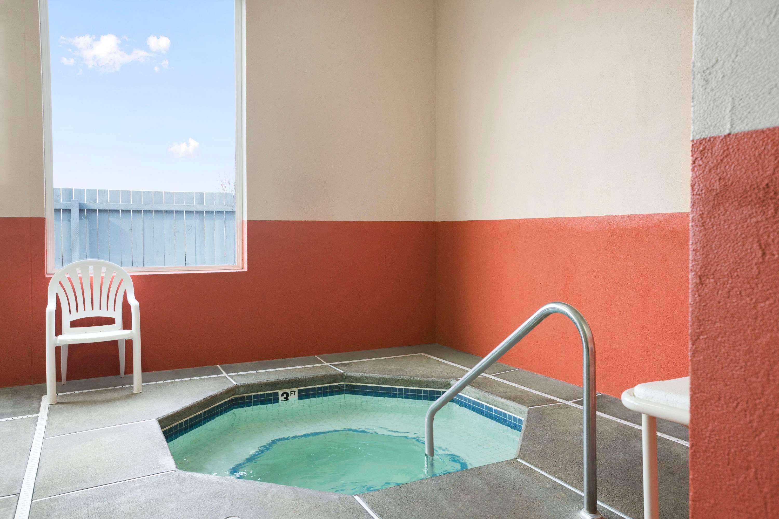 Super 8 By Wyndham Bellingham Airport/Ferndale Hotel Buitenkant foto